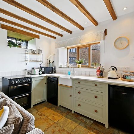 Host & Stay - Little Barn - Upper Hulme Leek Eksteriør billede